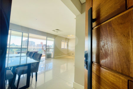 Apartamento à venda com 3 suítes em Baeta Neves, São Bernardo do Campo, SP