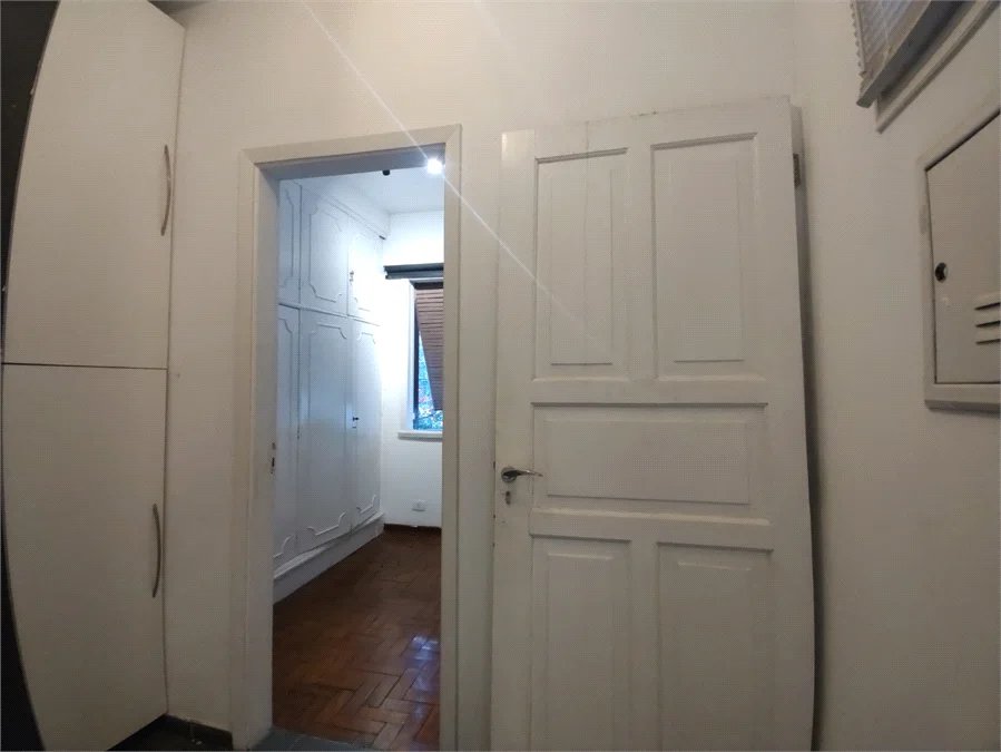 Sobrado à venda com 5 quartos, sendo 3 suítes, em Cidade Monções, São Paulo, SP