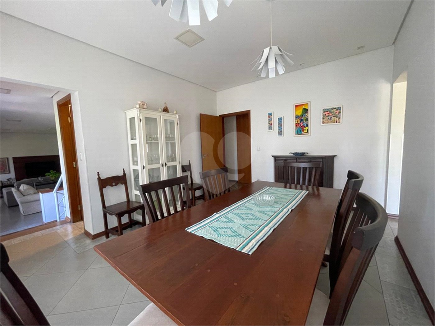 Casa à venda com 4 quartos, sendo 3 suítes, em Cidade Satélite, Atibaia, SP