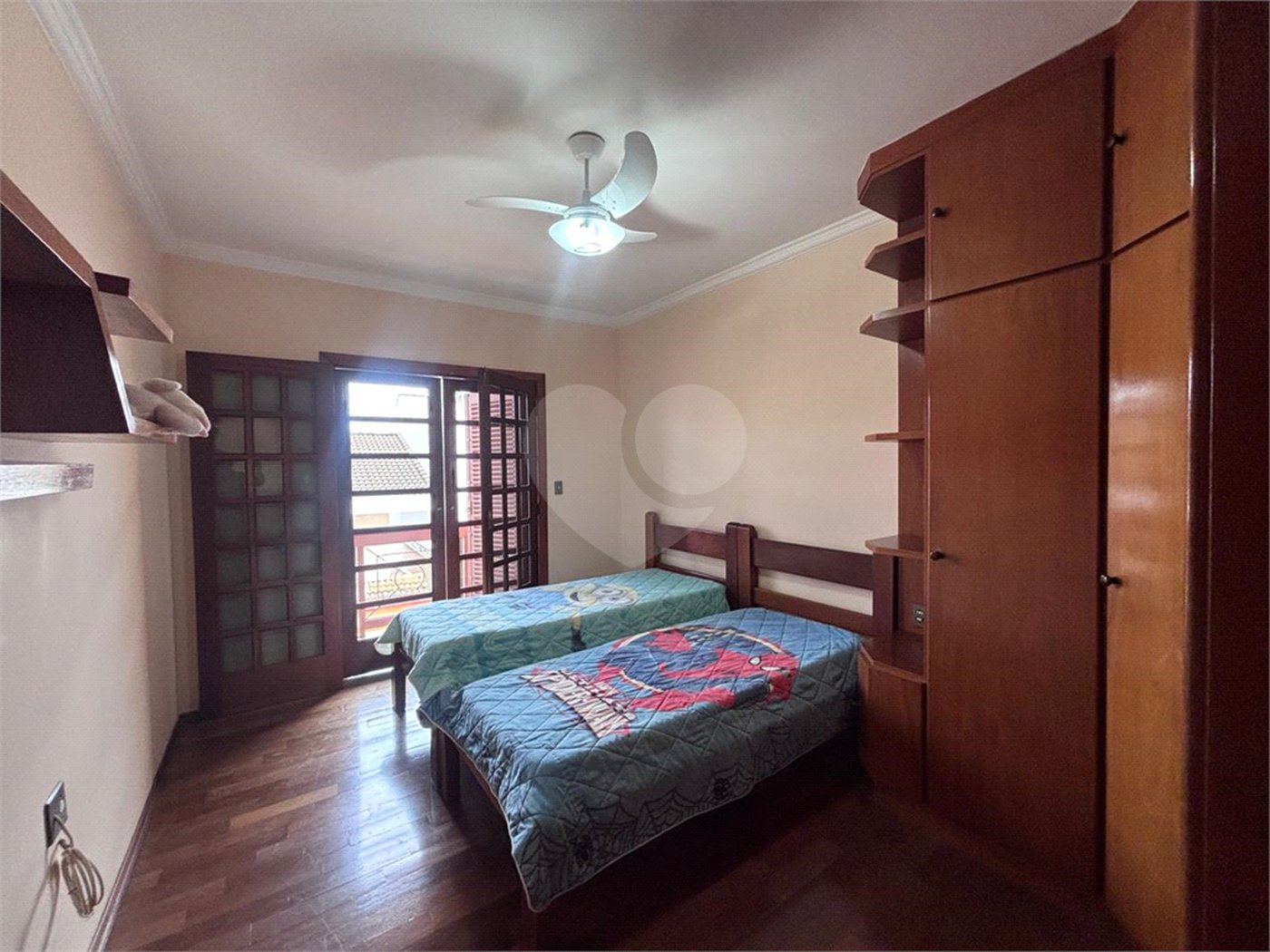 Casa à venda com 4 quartos, sendo 2 suítes,  no condomínio Granja Olga Ii, Sorocaba - SP