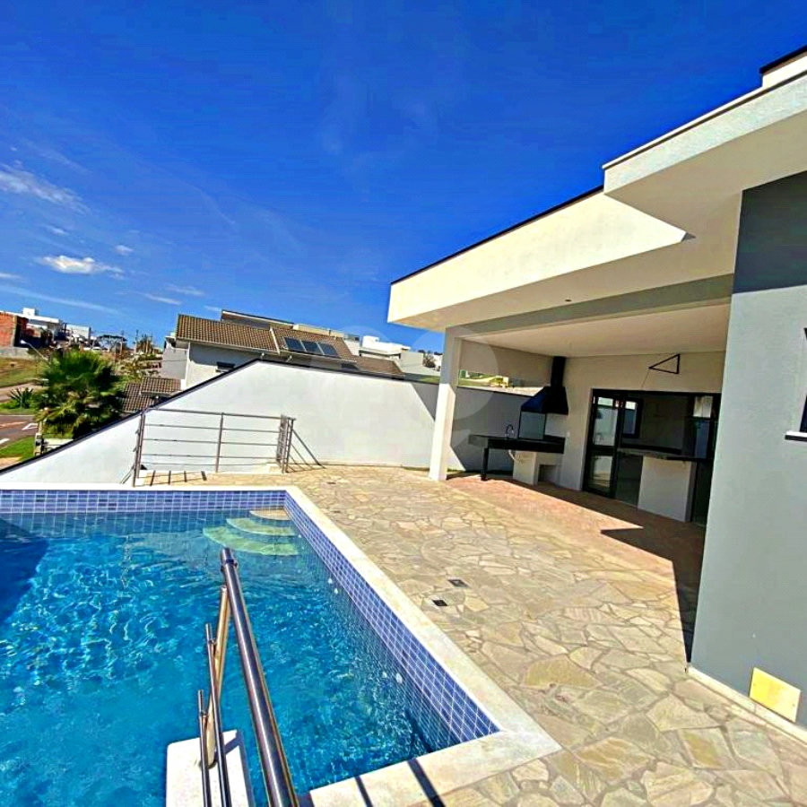 Casa à venda com 3 suítes no condomínio Santa Isabel I, Louveira - SP