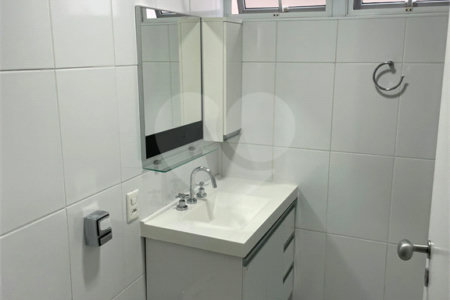 Apartamento à venda com 3 quartos, sendo 1 suíte,  em Vila Caraguatá, São Paulo, SP