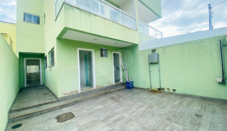 Casa à venda com 3 quartos, sendo 1 suíte,  em Campo Grande, Rio de Janeiro, RJ