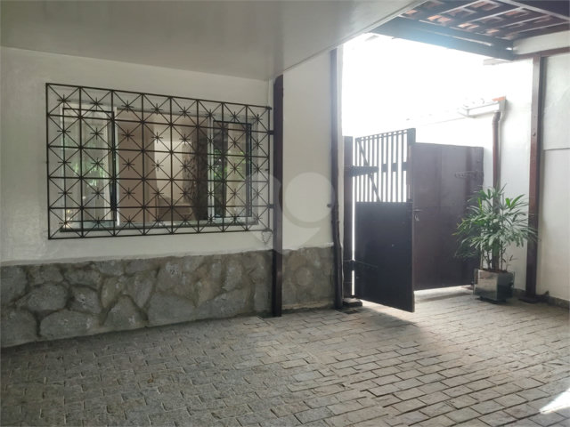 Sobrado à venda com 3 quartos em Santo Amaro, São Paulo, SP