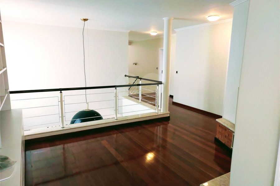 Casa à venda com 3 suítes no condomínio Chácara Francesa, São Paulo - SP