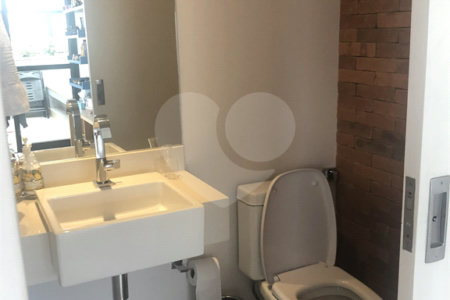 Apartamento à venda com 3 quartos, sendo 2 suítes, em Vila Nova Conceição, São Paulo, SP