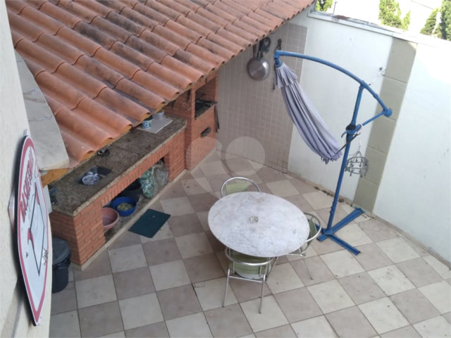 Sobrado à venda com 3 quartos, sendo 1 suíte,  em Parque São Domingos, São Paulo, SP