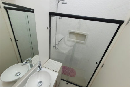 Casa à venda com 6 quartos, sendo 5 suítes, no condomínio Jardim Primavera, Louveira - SP