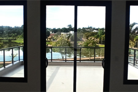 Casa à venda com 4 quartos, sendo 3 suítes, no condomínio Estância Marambaia, Vinhedo - SP