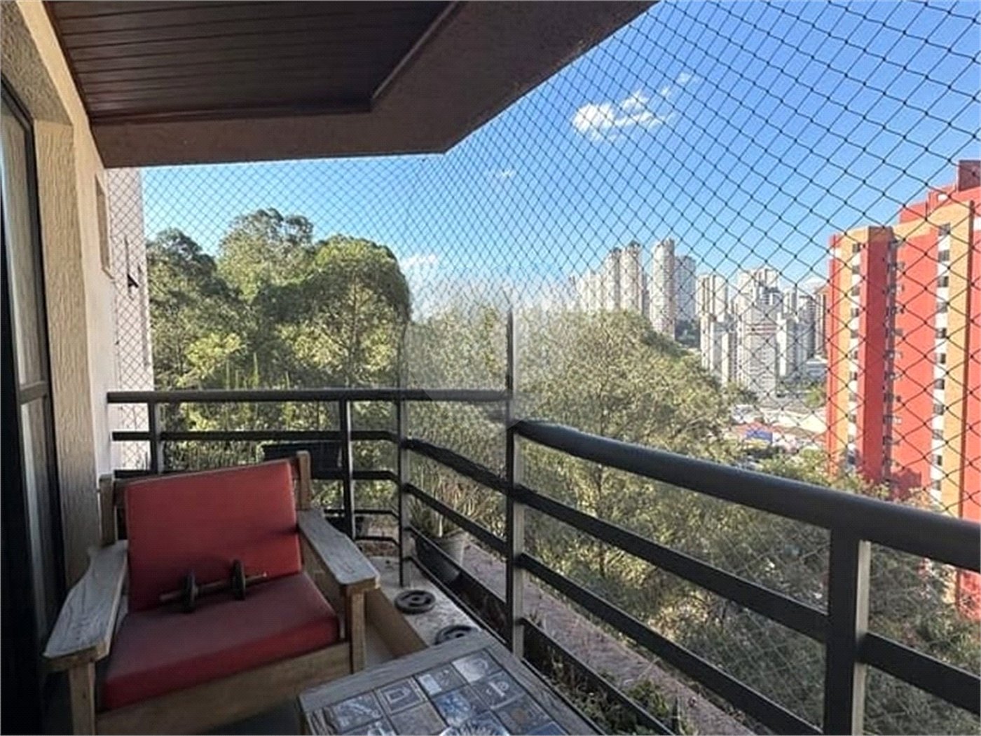 Apartamento para alugar com 3 quartos, sendo 1 suíte,  em Vila Andrade, São Paulo, SP