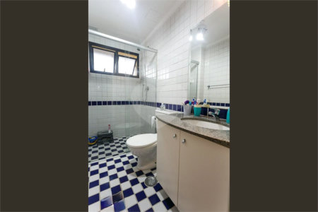 Apartamento à venda com 3 quartos, sendo 1 suíte,  em Paraíso do Morumbi, São Paulo, SP