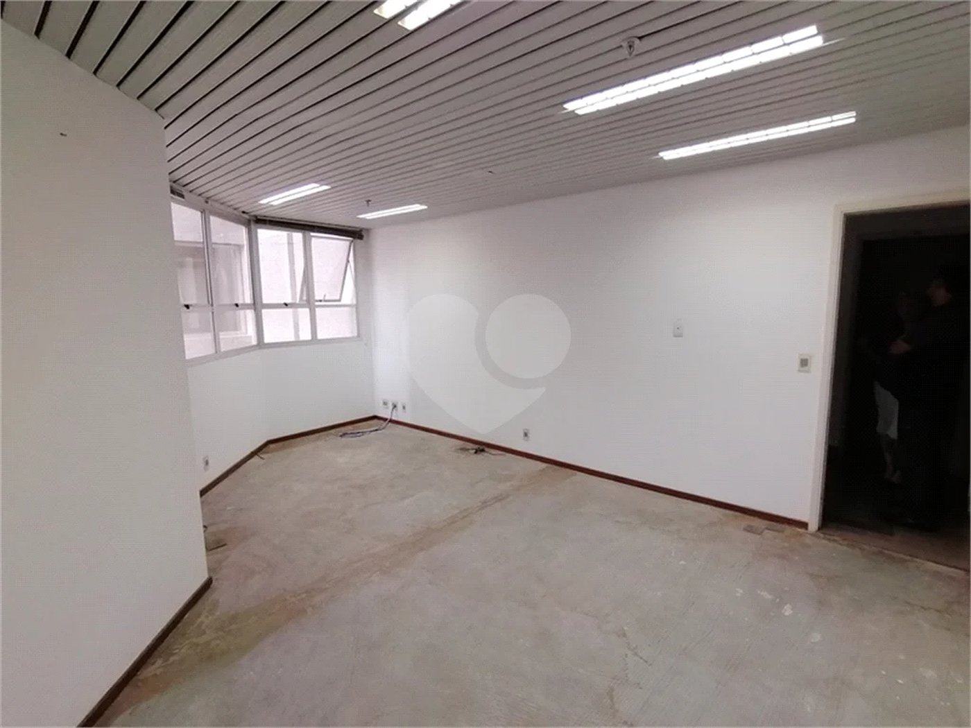 SALA COMERCIAL 40m2 VENDA/LOCAÇÃO NO CENTRO DE CAMPINAS