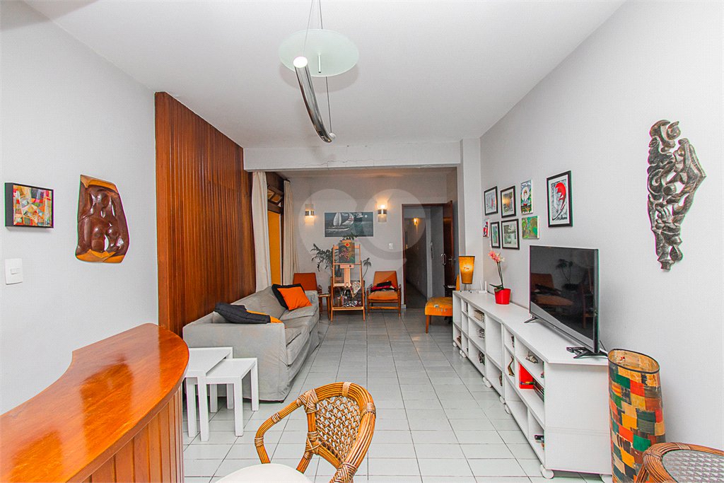 Sobrado à venda com 5 quartos em Vila Mariana, São Paulo, SP