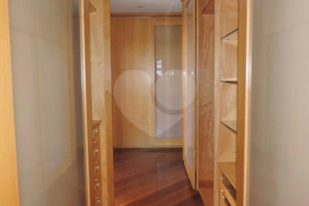 Apartamento à venda com 3 suítes em Jardim Marajoara, São Paulo, SP