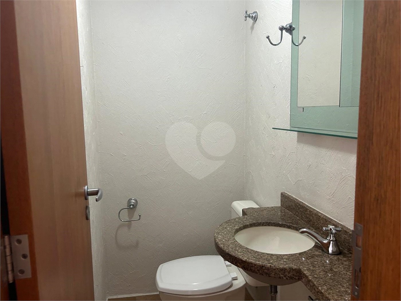 Apartamento para alugar com 3 quartos, sendo 1 suíte, em Pinheiros, São Paulo, SP