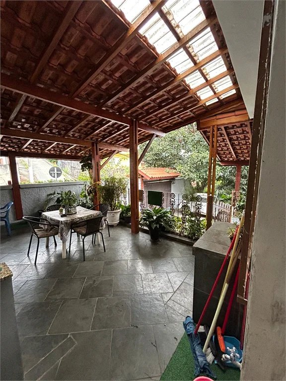 Casa à venda com 3 quartos em Parque Sonia, São Paulo, SP