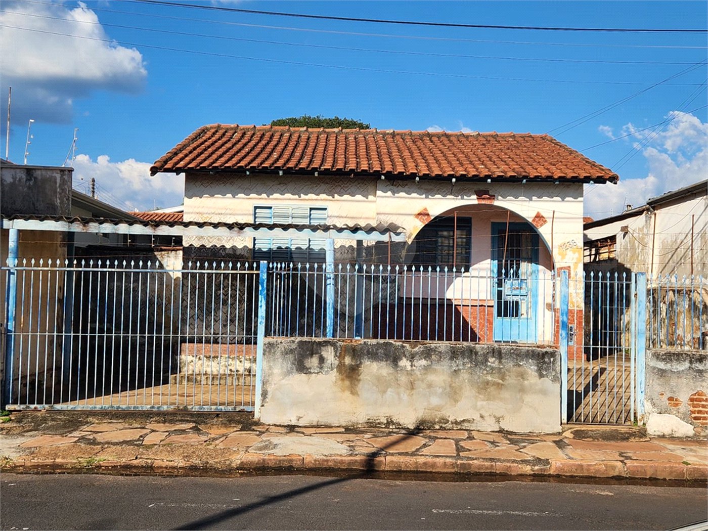 Casa à venda com 4 quartos em Vila Xavier (vila Xavier), Araraquara, SP