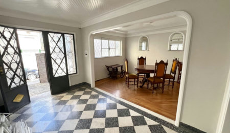 Casa com 3 dormitórios para alugar, 284 m² por R$ 21.162,89 - Gonzaga - Santos/SP