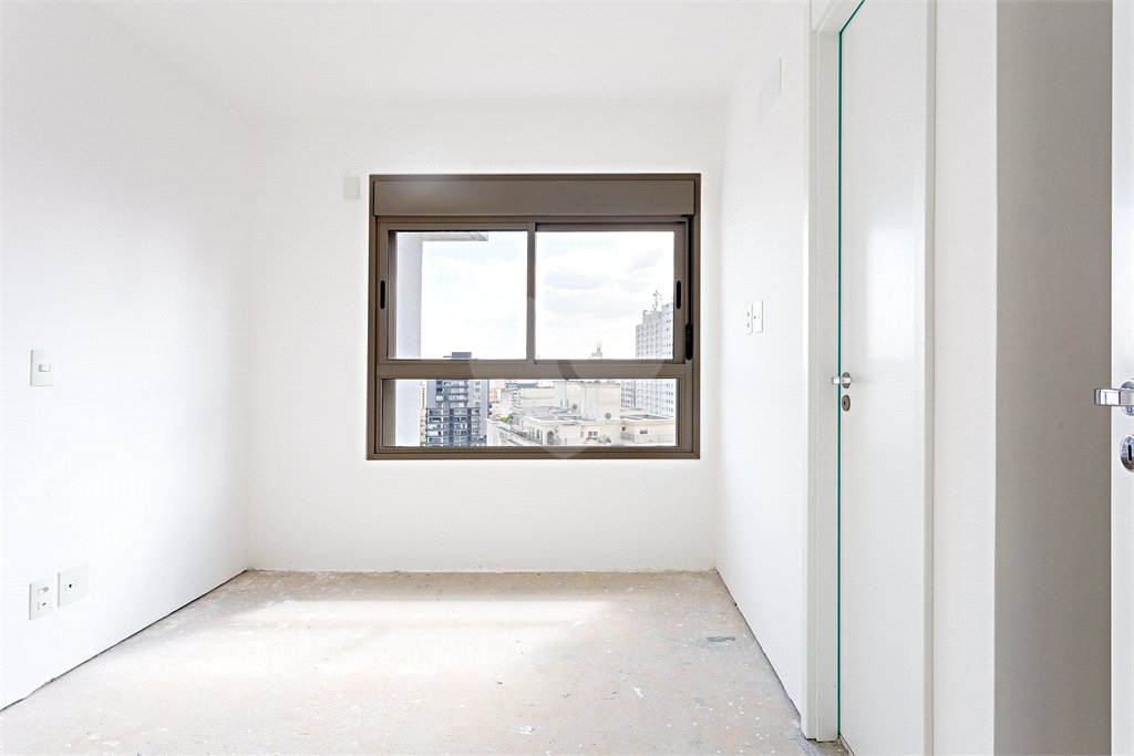 Apartamento à venda com 3 suítes em Sumarezinho, São Paulo, SP