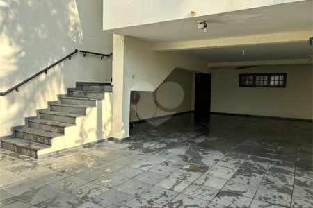 Sobrado à venda com 3 quartos, sendo 1 suíte,  em Jardim das Vertentes, São Paulo, SP