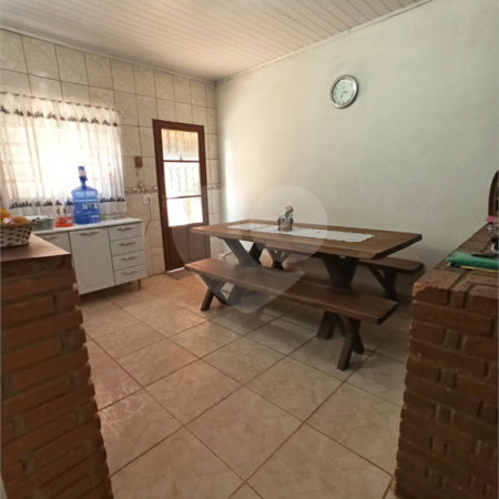 Chácara à venda com 3 quartos, sendo 1 suíte, em Vale das Flores (canguera), São Roque, SP