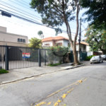 Sobrado à venda com 4 quartos, sendo 2 suítes, em Alto de Pinheiros, São Paulo, SP