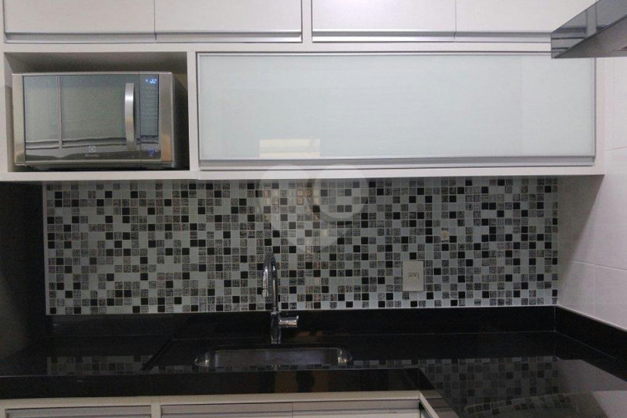 Apartamento à venda com 3 quartos, sendo 1 suíte, em Vila Irmãos Arnoni, São Paulo, SP
