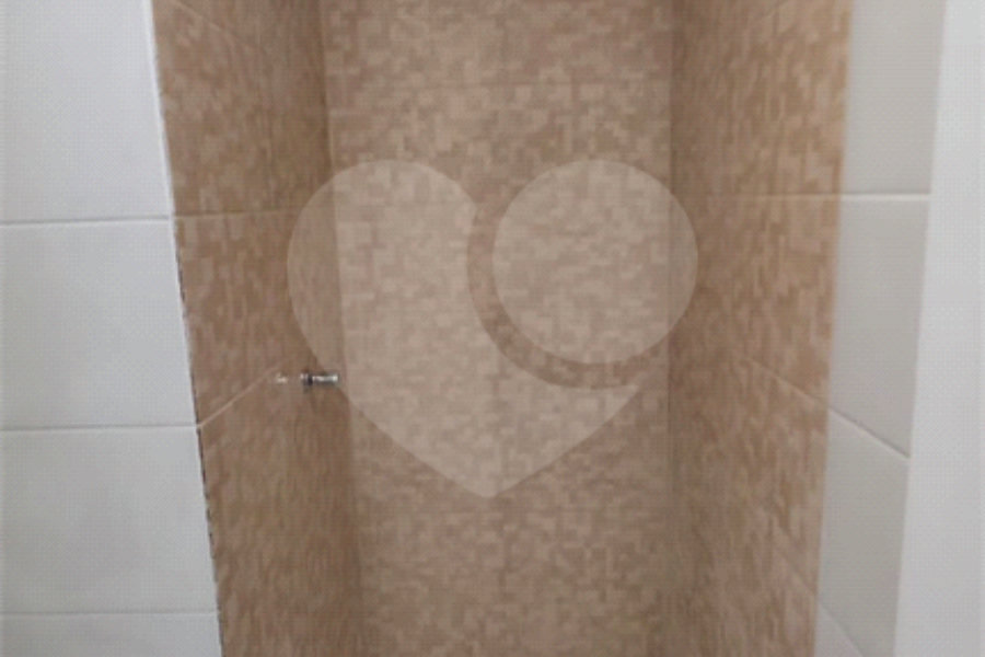 Sobrado à venda com 2 quartos em Guaianazes, São Paulo, SP
