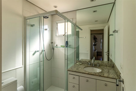 Apartamento à venda com 3 quartos, sendo 1 suíte, em Pinheiros, São Paulo, SP