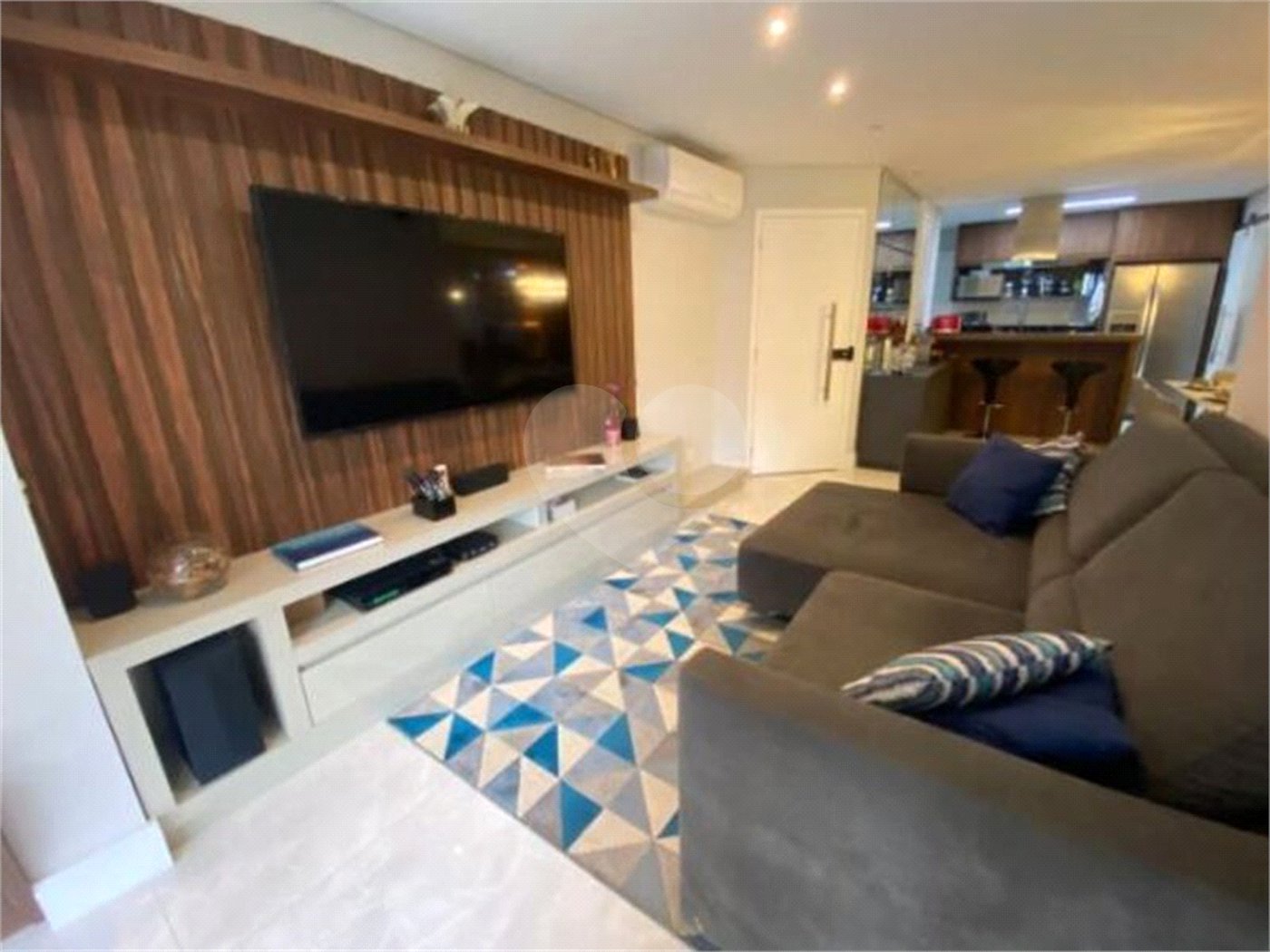 Apartamento à venda com 3 quartos, sendo 1 suíte,  em Vila Regente Feijó, São Paulo, SP