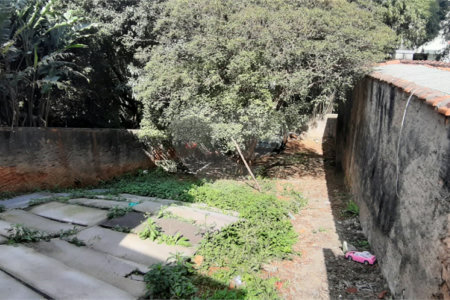 Terreno à venda em Santa Teresinha, São Paulo, SP