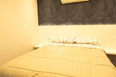 Apartamento à venda com 5 quartos, sendo 4 suítes,  em Parque Reboucas, São Paulo, SP