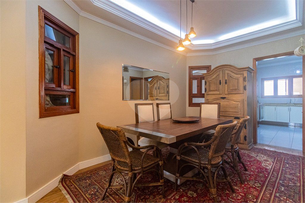 Casa à venda com 4 quartos, sendo 2 suítes, em Jardim Prudência, São Paulo, SP