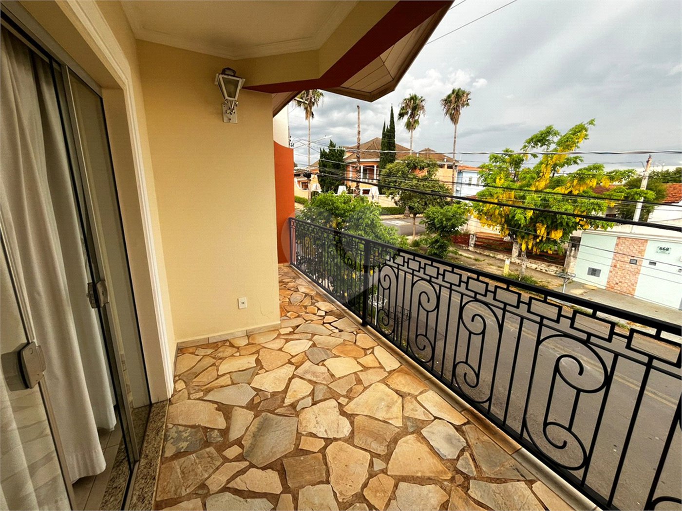 Casa à venda com 4 quartos, sendo 2 suítes,  em Vila Barth, Itapetininga, SP