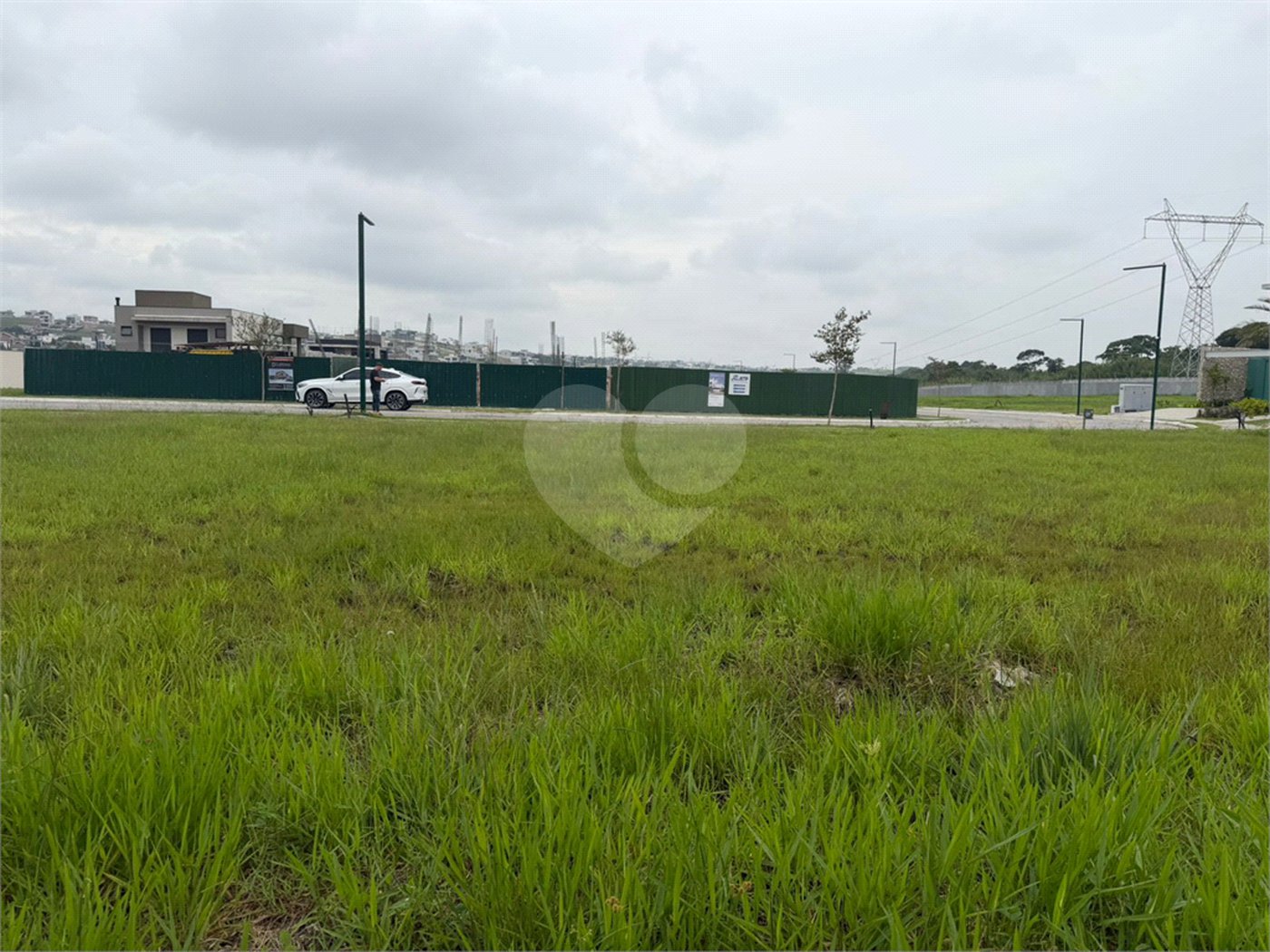 Terreno à venda no condomínio Jardim das Nações, São José dos Campos - SP