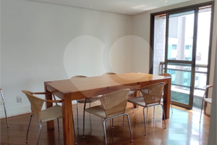 Apartamento à venda com 4 quartos, sendo 2 suítes, em Santana, São Paulo, SP