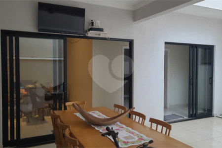 Casa à venda com 3 suítes no condomínio Real Park - Paulínia, Paulínia - SP