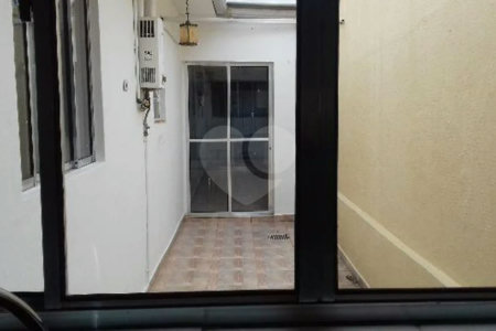 Casa à venda com 4 quartos, sendo 1 suíte, em Chora Menino, São Paulo, SP