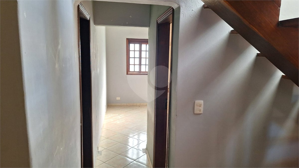 Sobrado para alugar com 4 quartos, sendo 3 suítes, em Vila Nivi, São Paulo, SP
