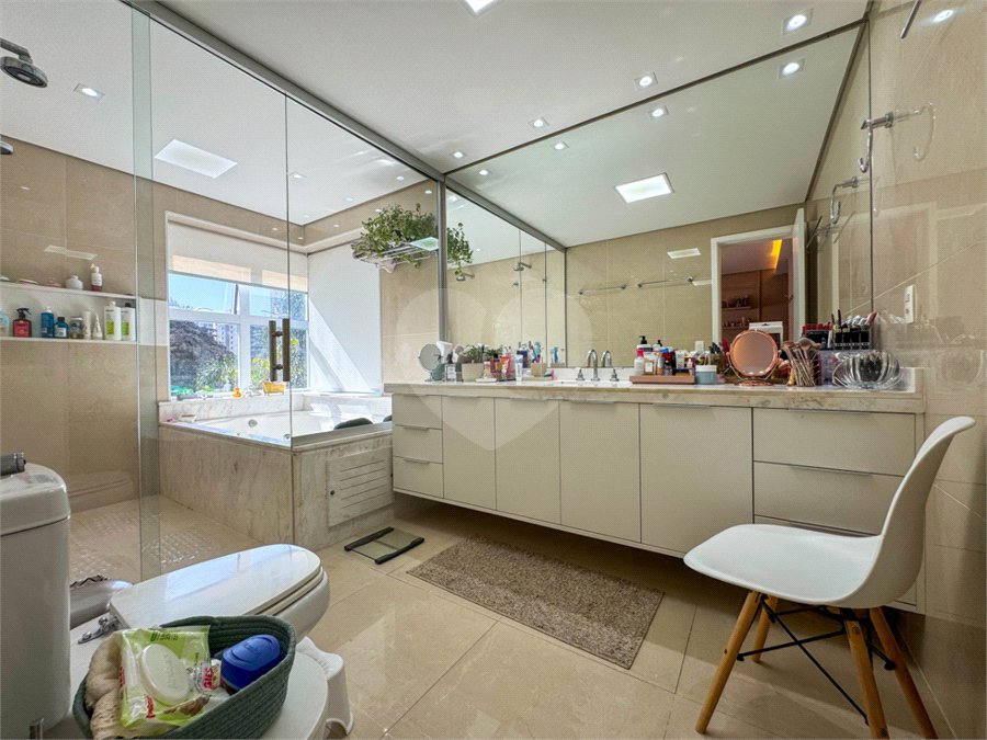 Apartamento à venda com 3 suítes em Brooklin, São Paulo, SP
