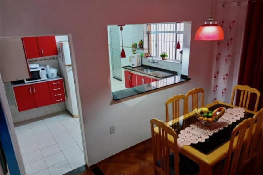 Sobrado à venda com 3 suítes em Santa Teresinha, São Paulo, SP
