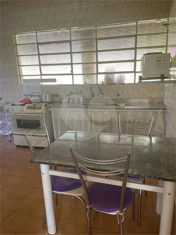 Casa à venda com 3 quartos, sendo 1 suíte, no condomínio Estância Marambaia, Vinhedo - SP