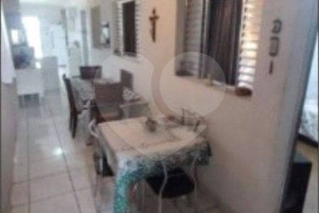 Casa à venda com 2 quartos, sendo 1 suíte, em Cidade Edson, Suzano, SP
