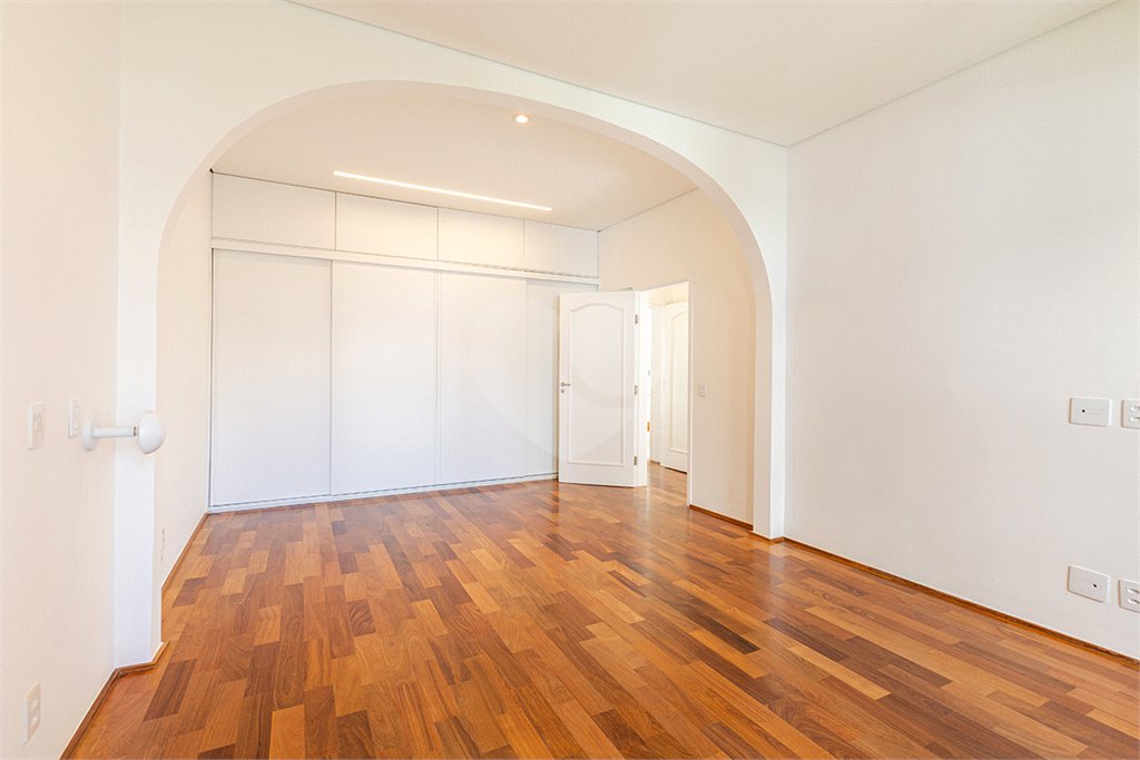 Casa de Vila à venda com 4 quartos, sendo 2 suítes, em Perdizes, São Paulo, SP