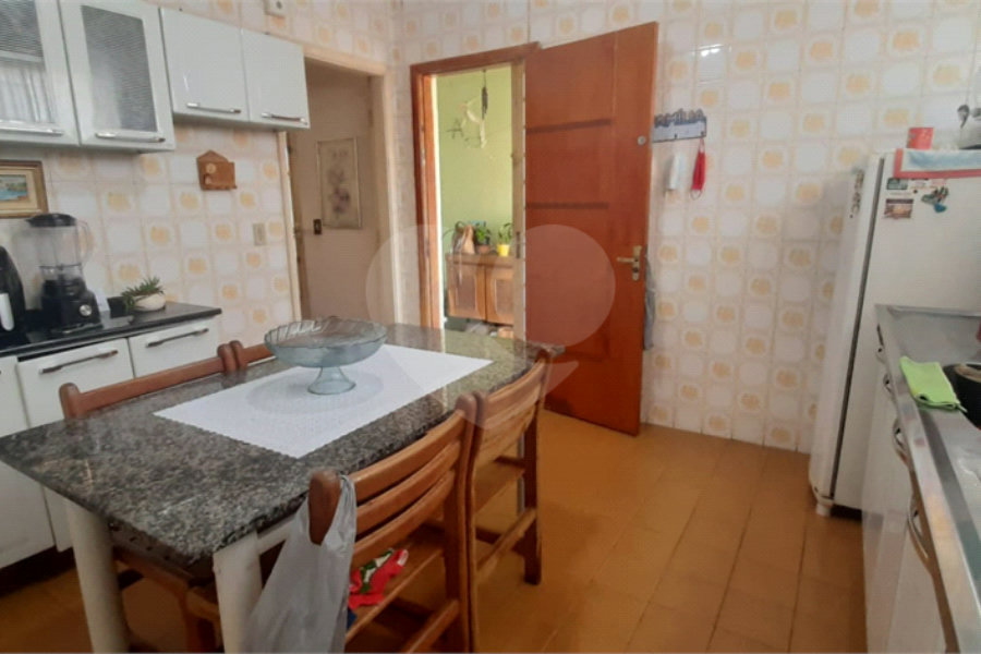 Sobrado à venda com 2 quartos em Tremembé, São Paulo, SP
