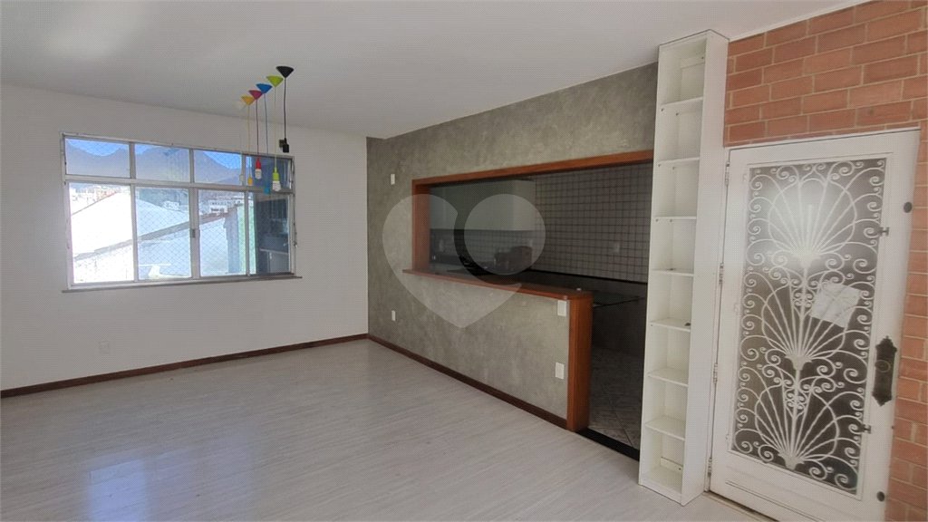 Casa de Vila à venda com 3 quartos, sendo 2 suítes,  em Tijuca, Rio de Janeiro, RJ
