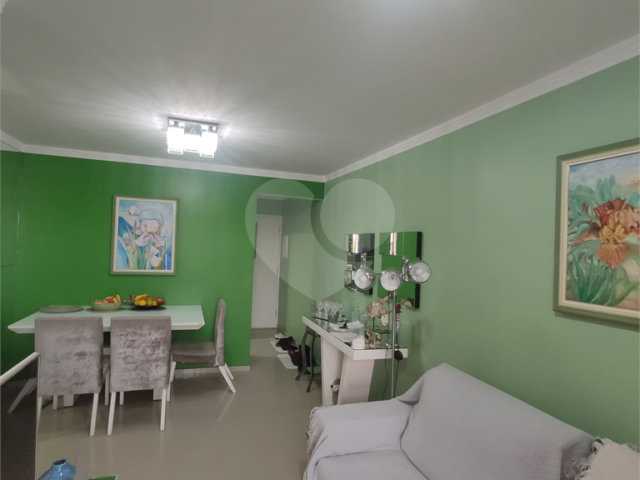 Apartamento à venda com 3 quartos, sendo 1 suíte,  em Vila Guilherme, São Paulo, SP