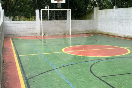 Casa à venda com 2 quartos no condomínio Carvalho Lagares, Poá - SP