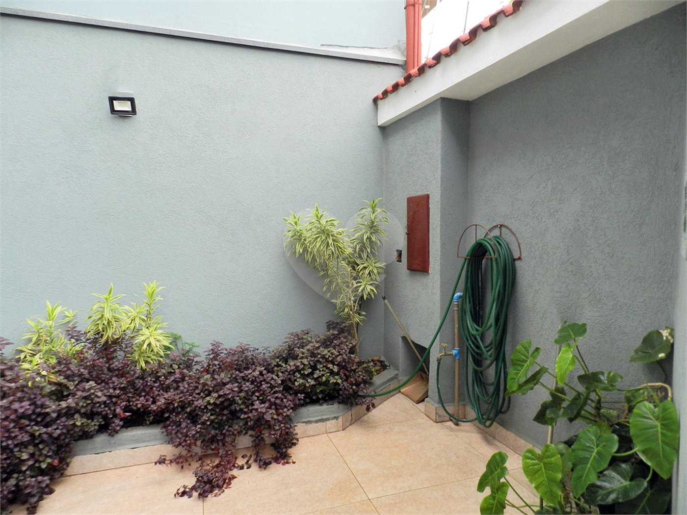 Sobrado à venda com 4 quartos, sendo 3 suítes, em Jardim Paulistano, Ribeirão Preto, SP