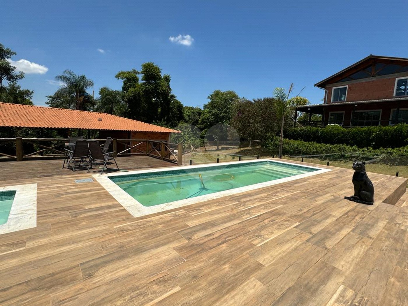 Sítio à venda com 3 quartos, sendo 1 suíte, em Jardim dos Laranjais, Indaiatuba, SP